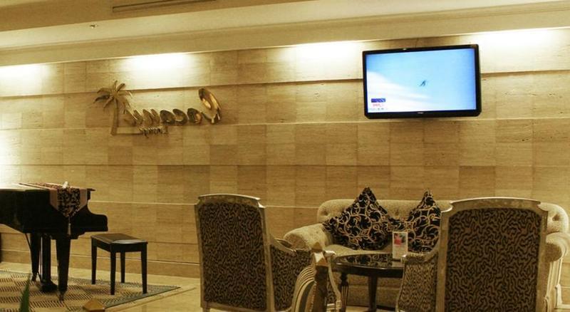 Aston Tropicana Hotel Бандунг Экстерьер фото